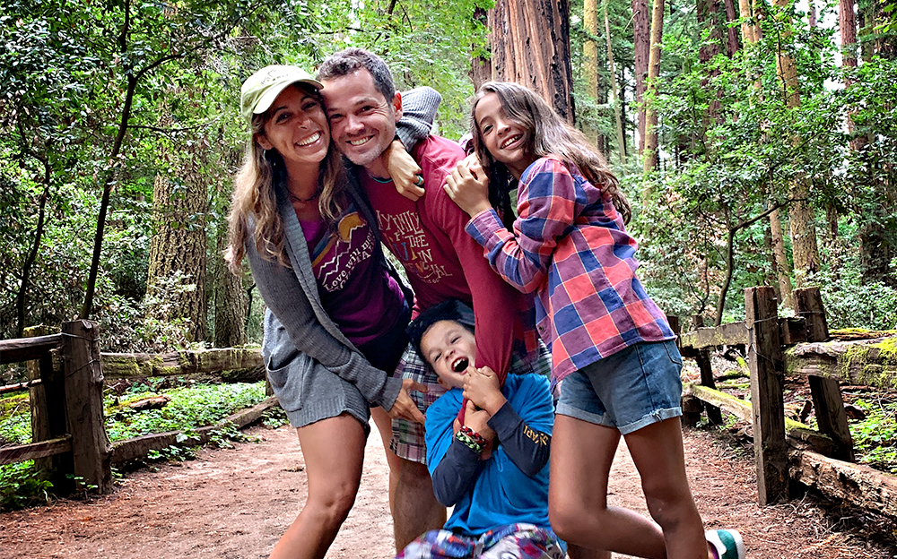 20190910_Casey-2 playmaker Casey and her family posing for a photo